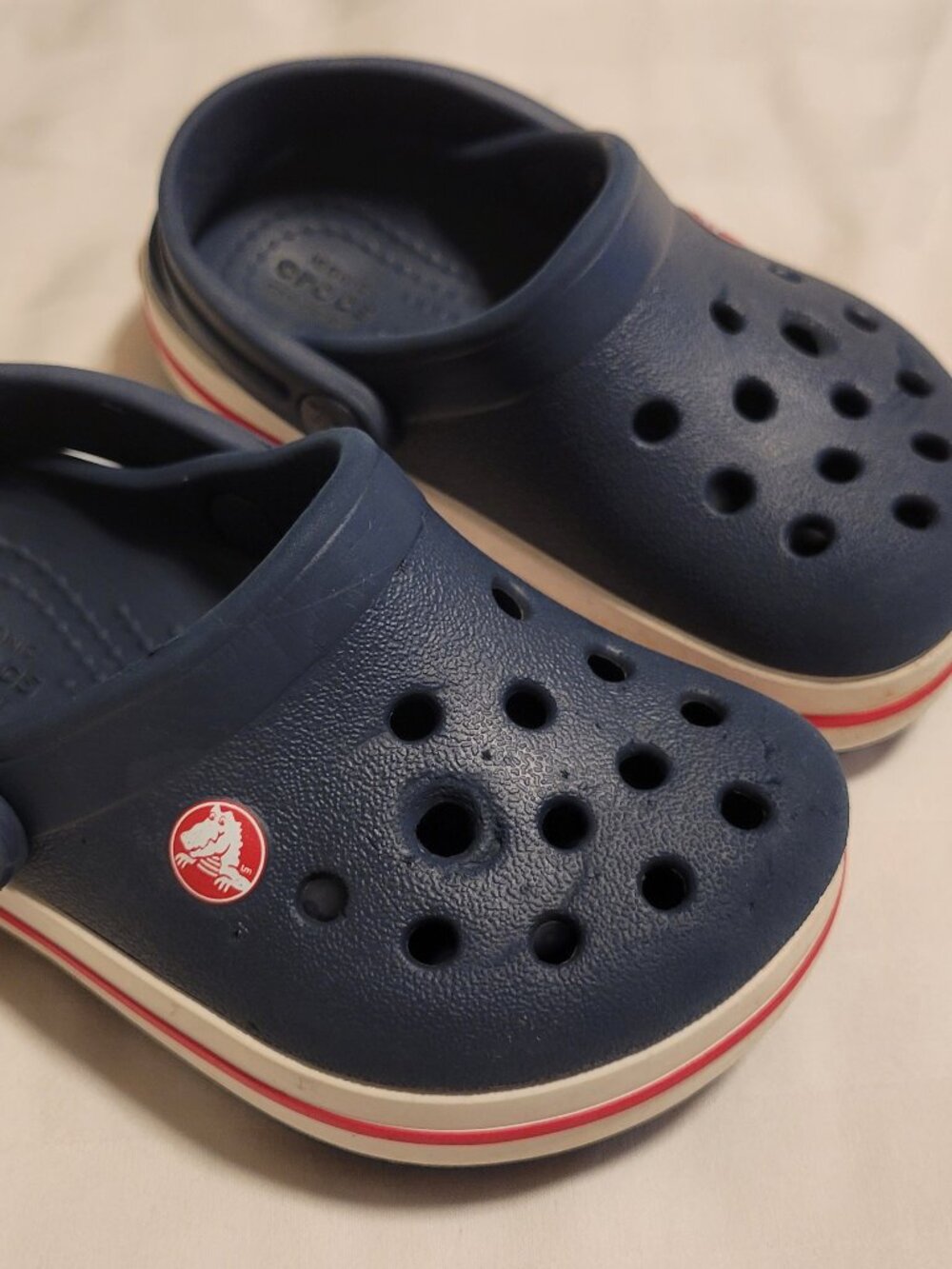 Crocs Navy Blue, White and Red Clog Sandals Slip-On Round Toe US 5C